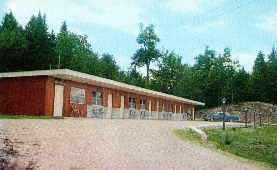 North Star Motel (Brevort Motel) - Vintage Postcard (newer photo)